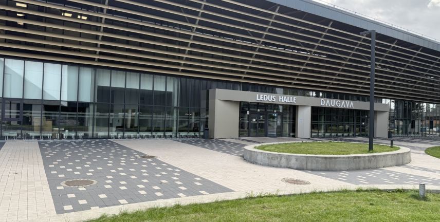 Daugavas ledus halle
