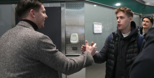 Ziemeļamerikas hokejisti ierodas Milānā