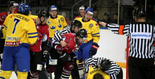 EHC: Latvija - Zviedrija 0:6