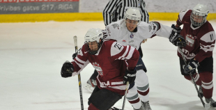 Latvijas U18 hokeja izlase ar 3:4 piekāpjas HK "Rīga"