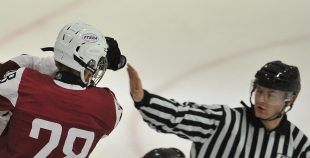 Latvijas U18 hokeja izlase ar 3:4 piekāpjas HK "Rīga"