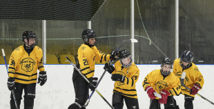 (U14) Rīgas HS meitenes - Hockey Planet
