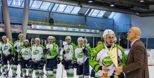 "MOGO" uzvar HS "Rīga" un saņem OHL regulārā turnīra uzvarētāju kausu!