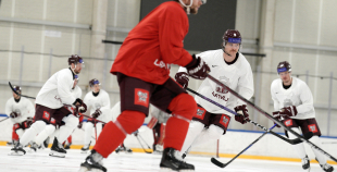 Latvijas hokeja izlases treniņš (04.11)