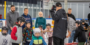 FOTO: Hokeja diena visā Latvijā