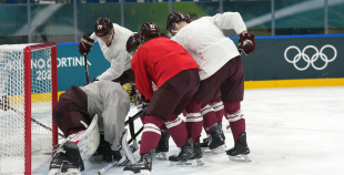 Latvijas hokeja izlase kopbilde un treniņš