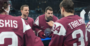 Latvijas hokeja izlase kopbilde un treniņš