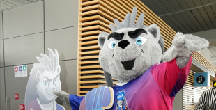 Lidostā “Rīga” atklāta IIHF Pasaules Čempionāta Hokejā informācijas un atpūtas zona faniem
