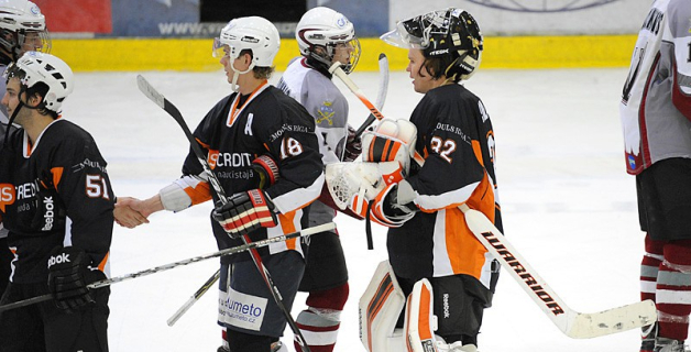 "SMScredit.lv" "bullīšos" apspēlē HK "Rīga-95"