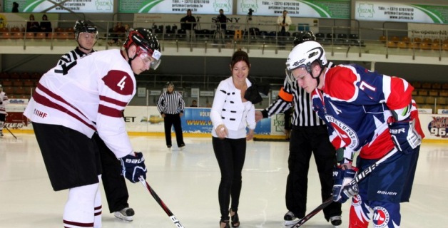 Latvijas U20 izlase uzveic "Liepājas Metalurgu"