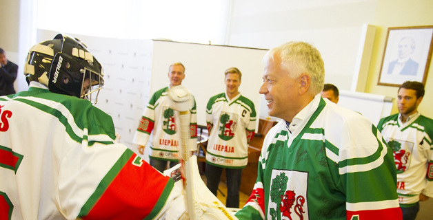 Tiek prezentēts hokeja virslīgas klubs "Liepāja"