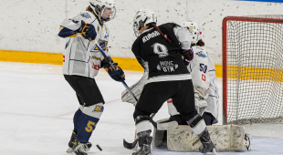 Nedēļas nogalē norisinās Vispasaules meiteņu hokeja spēle