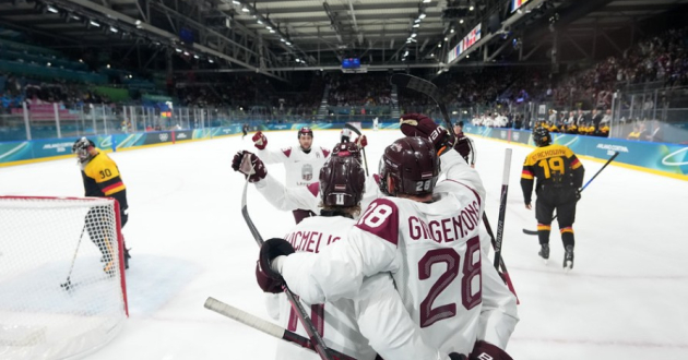 Latvija uzvar Vāciju Milānas olimpiskajā hokeja turnīrā