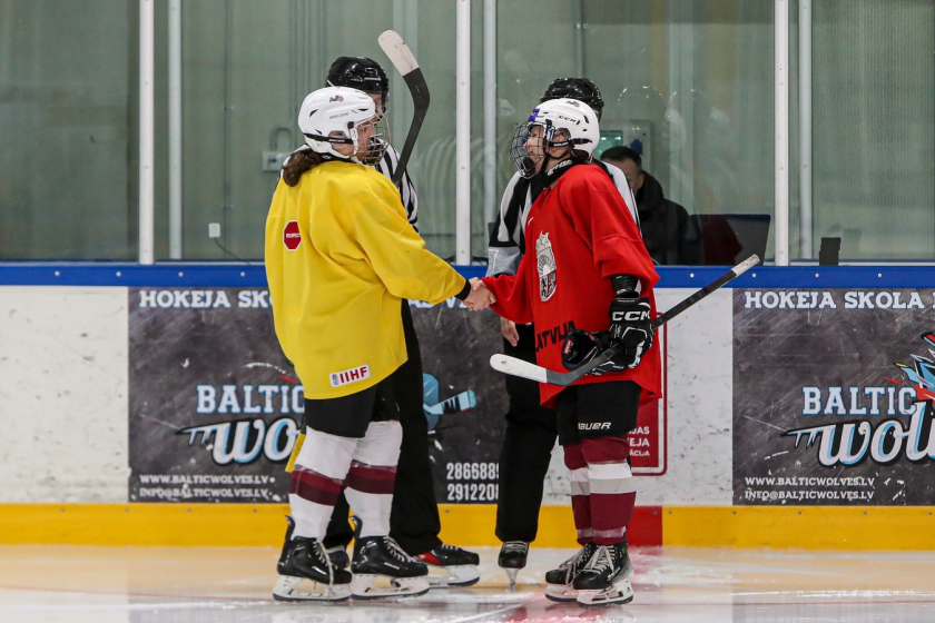 Aizvadīts Latvijas U18 sieviešu hokeja turnīrs