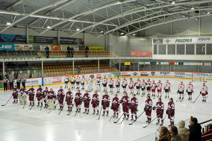 Latvijas sieviešu hokeja izlase arī otro pārbaudes spēli noslēdz ar uzvaru