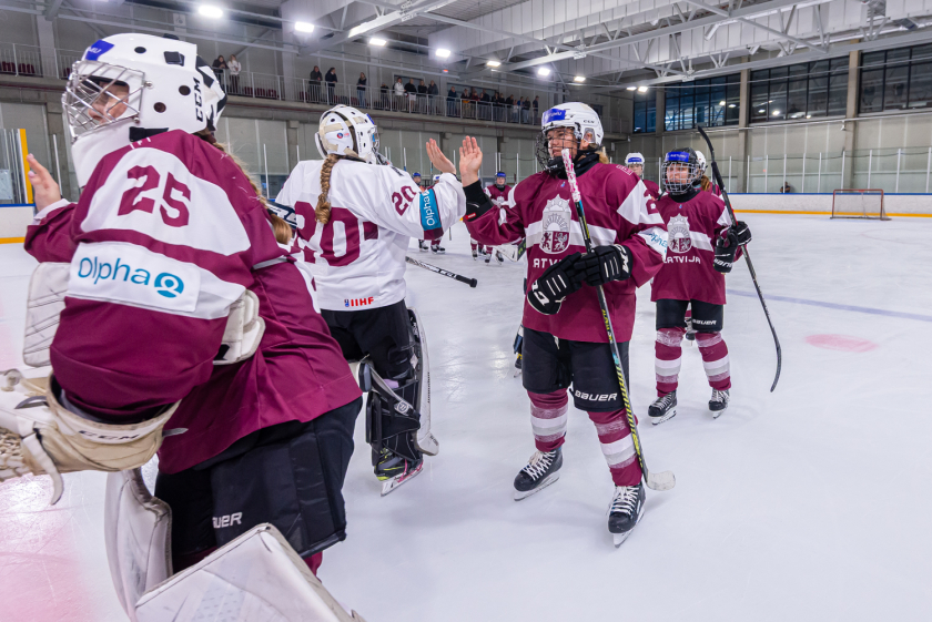 Latvijas U18 sieviešu hokeja izlase uzsāk gatavošanos Pasaules čempionātam