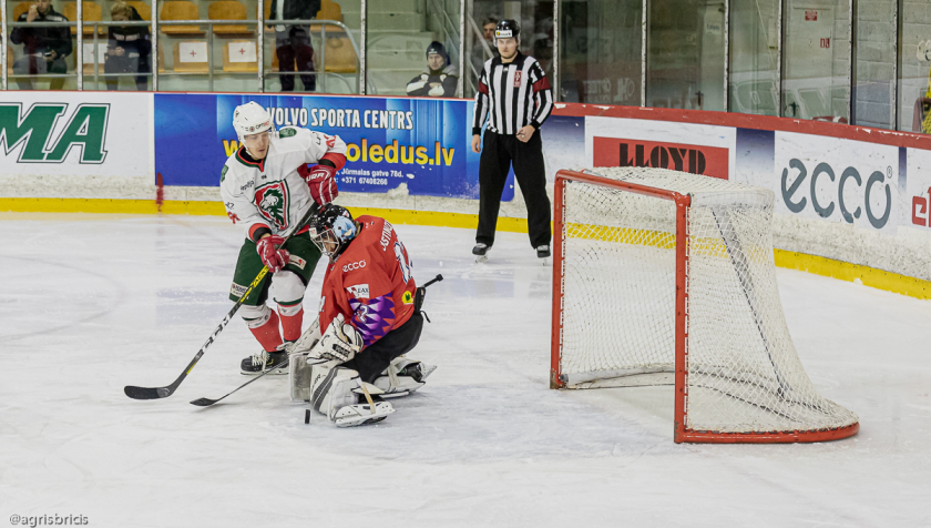 OHL nedēļas TOP5 triumfē Kaļeiņikova izcilais vārtu guvums