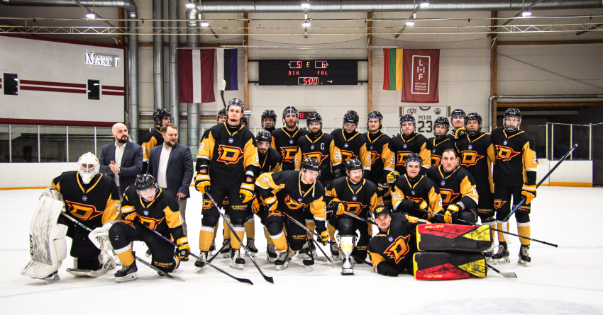 Daugavpils hokejisti triumfē 1. līgas regulārajā čempionātā